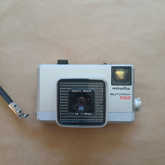 Vintage Minolta AUTOPAK 500 Camera Film Display Prop - Picture 1 of 7